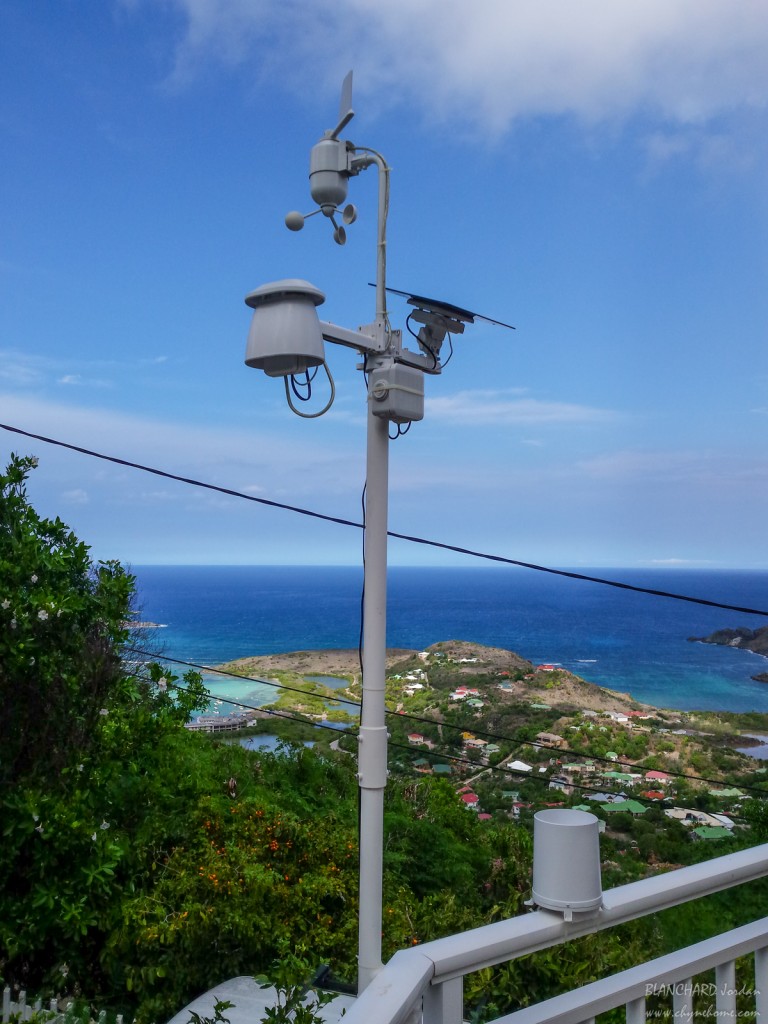 WMR200 Weather Station